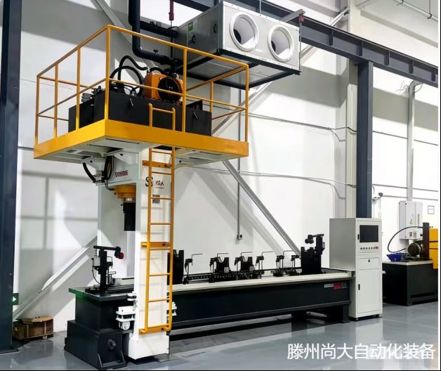 Straightening equipment running at a customer site