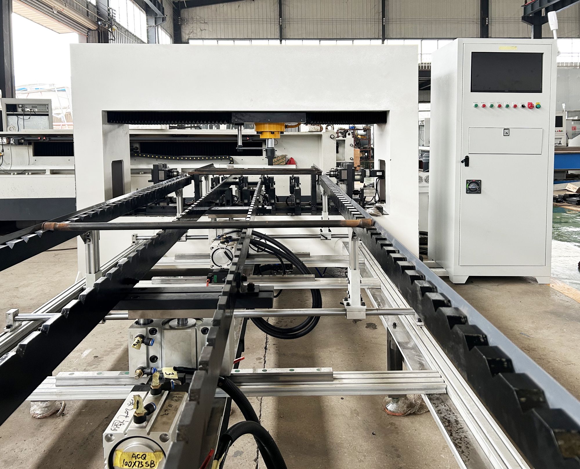 Automatic linear shaft straightening process