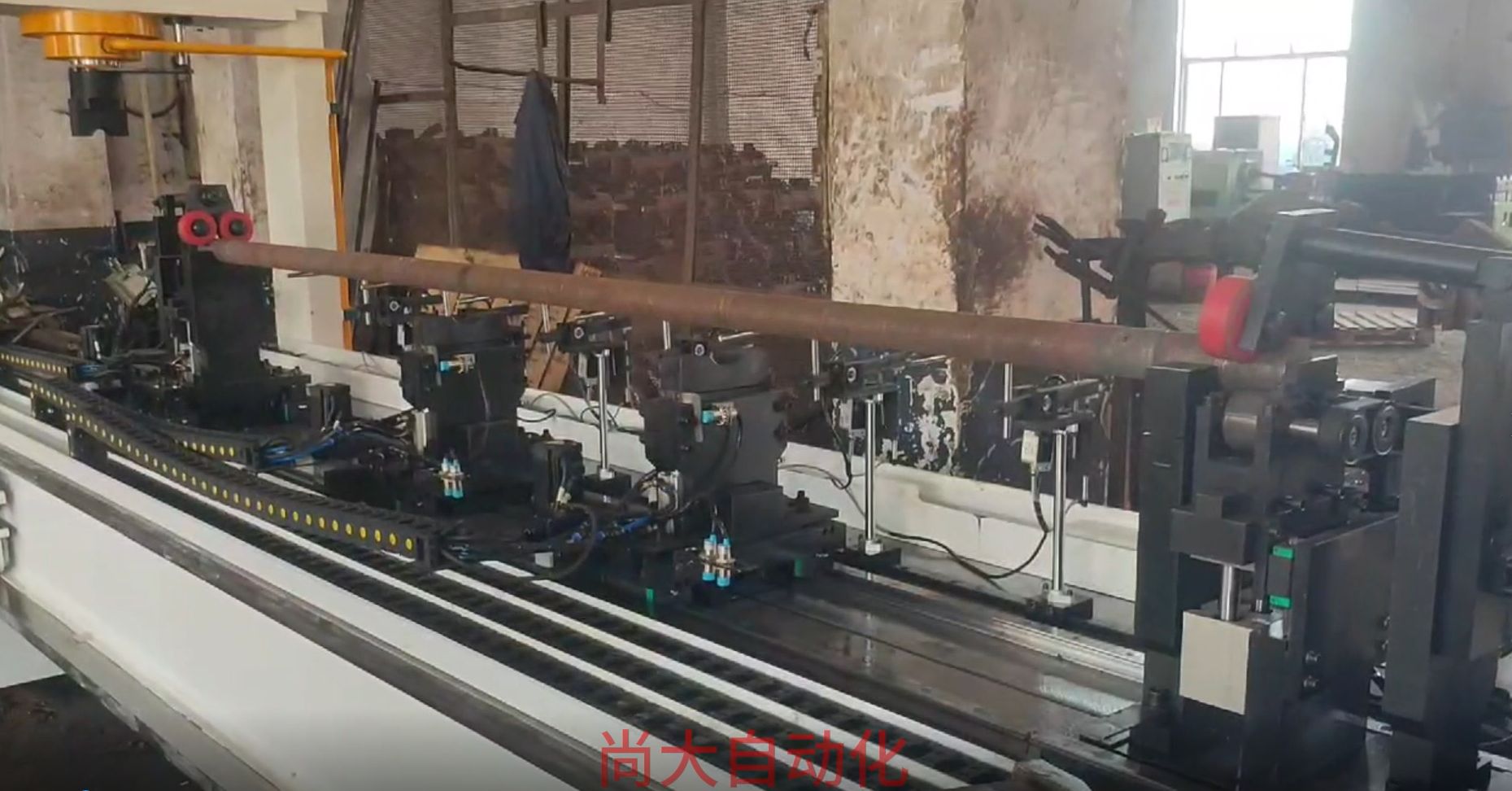 Customer using Shangda straightening machine for slender round bars