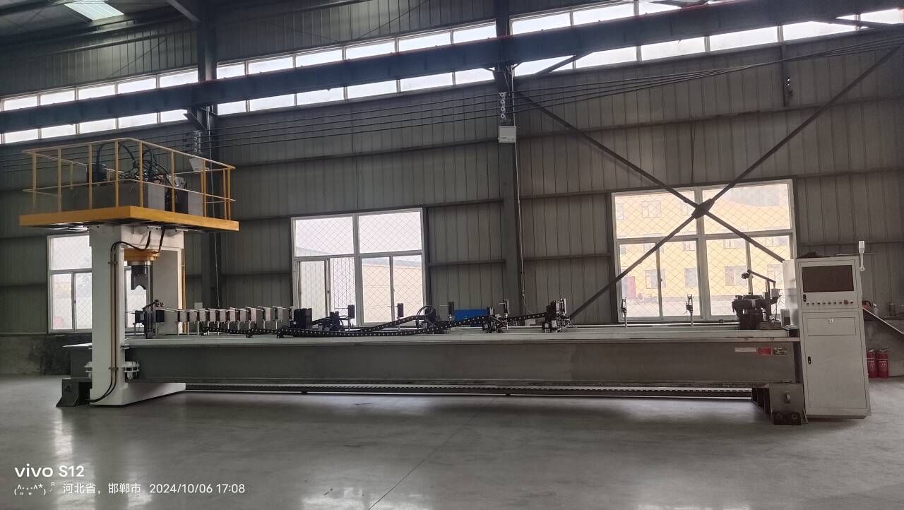 200-ton straightening machine installation in Hebei